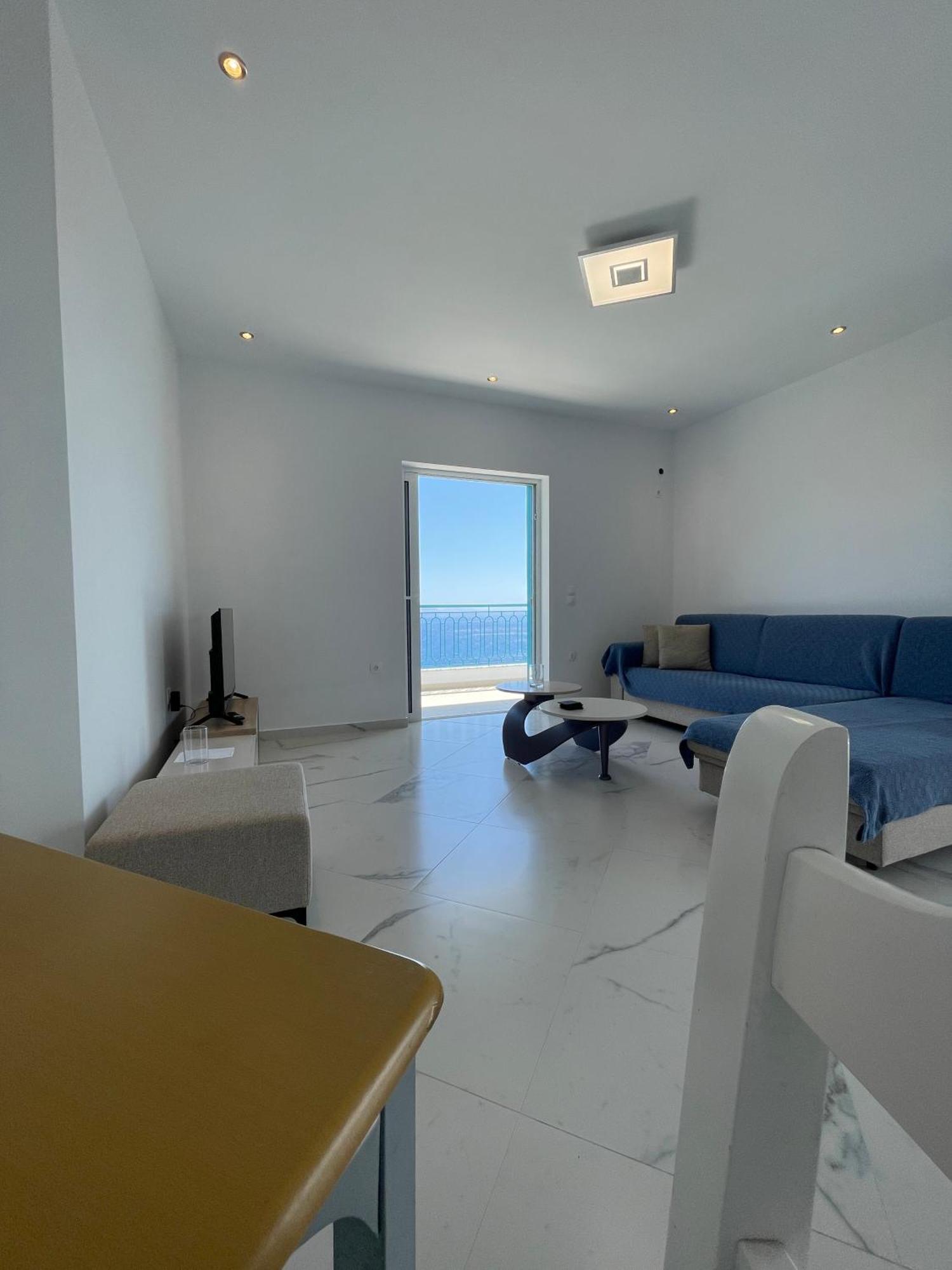 Endless Blue Apartments Dhermi Bagian luar foto