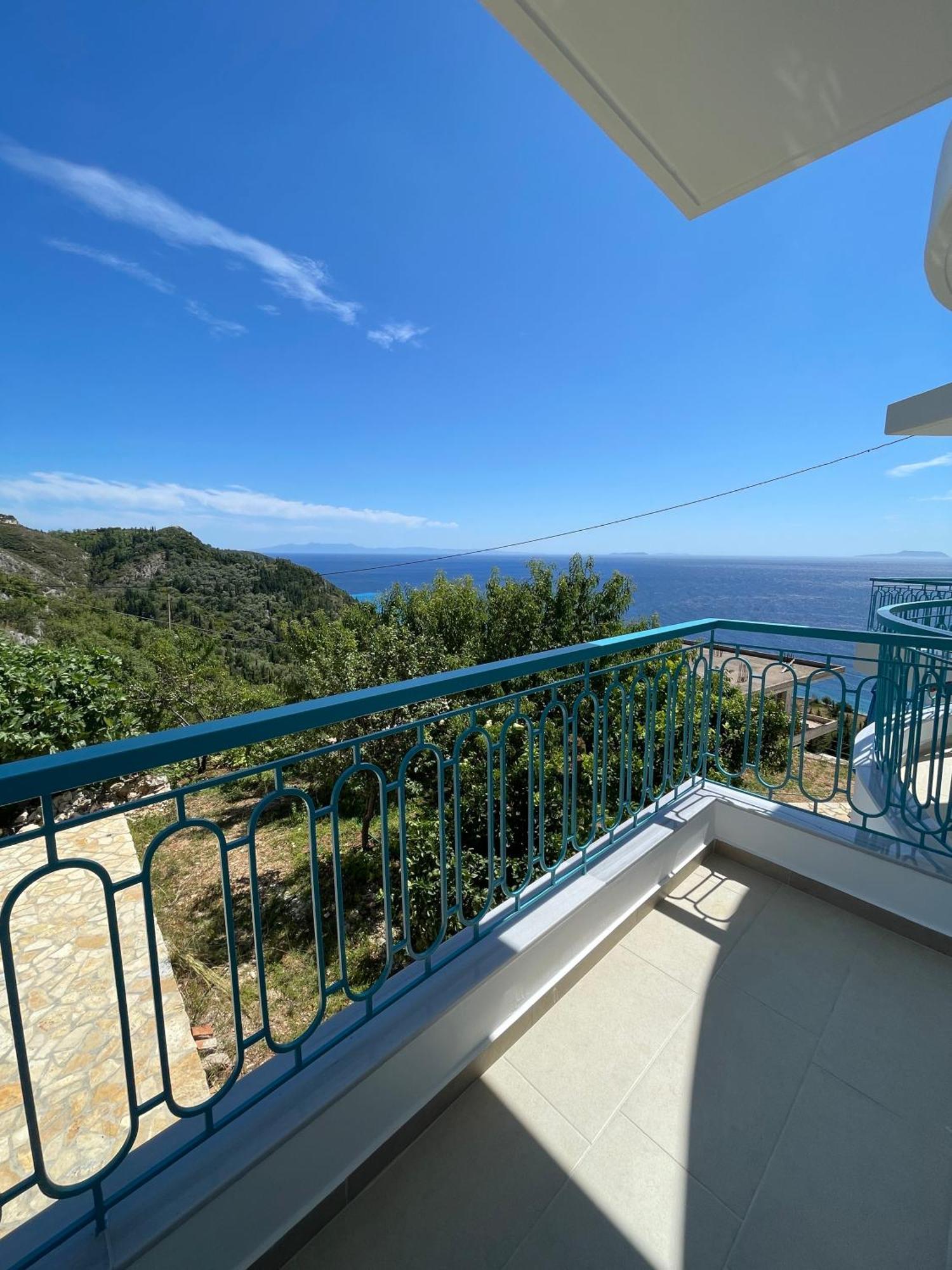 Endless Blue Apartments Dhermi Bagian luar foto