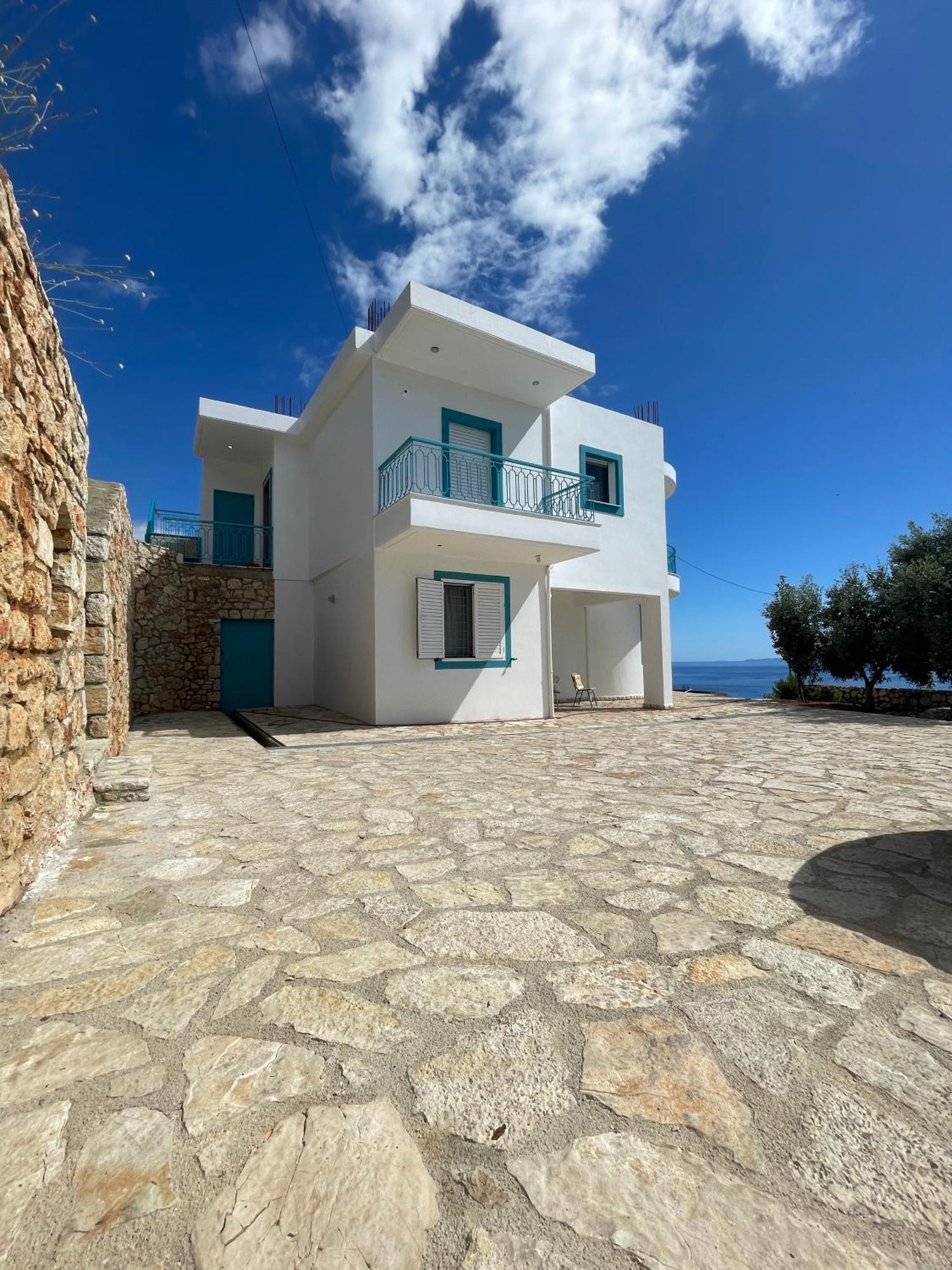 Endless Blue Apartments Dhermi Bagian luar foto